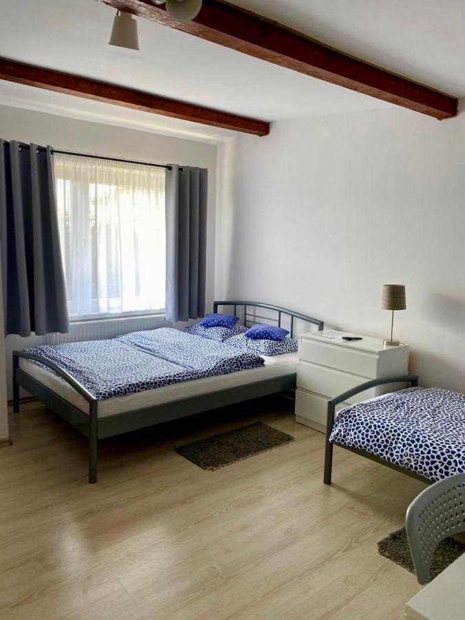 Zielone Zacisze Villa Uniejow Exterior foto